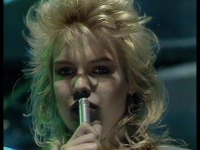 Kim Wilde Water On Glass (Top of the Pops, Live 1981) (4x3)